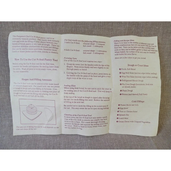 Vintage Pampered Chef Cut-N-Seal 3.5" Sandwich Cutter and Sealer W/Pamplet 1996 - Picture 7 of 9